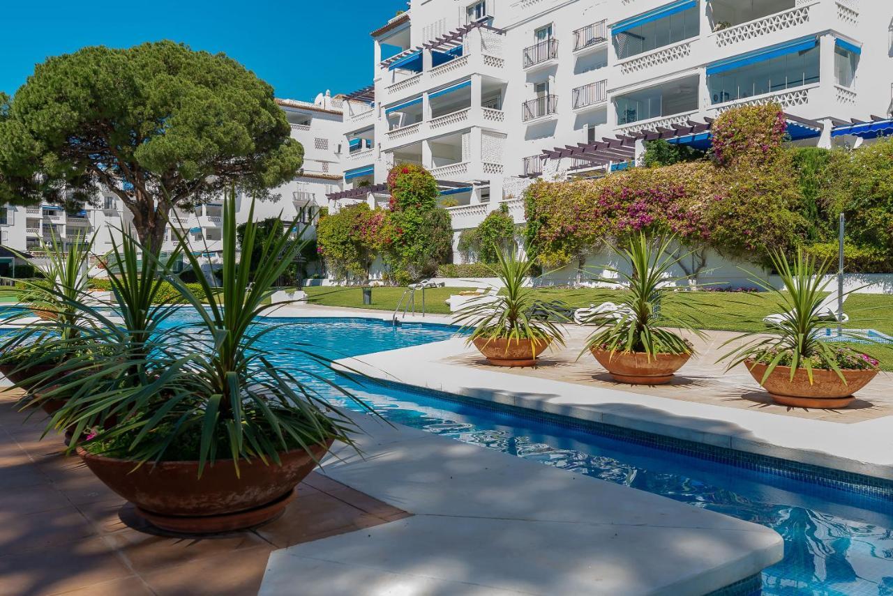 Puerto Banus2 Beachfront And Pools มาร์เบยา ภายนอก รูปภาพ
